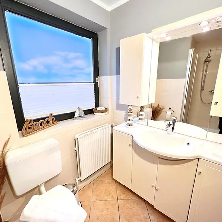 Outer Banks - By Mila Ferienarpartments - Zentrum Eigener Parkplatz Balkon * Büsum